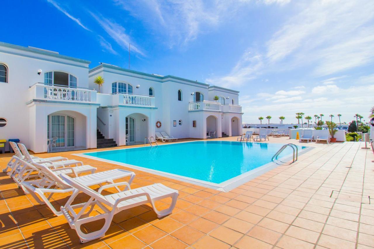 Apartamentos Corona Mar Пуерто дел Кармен Екстериор снимка
