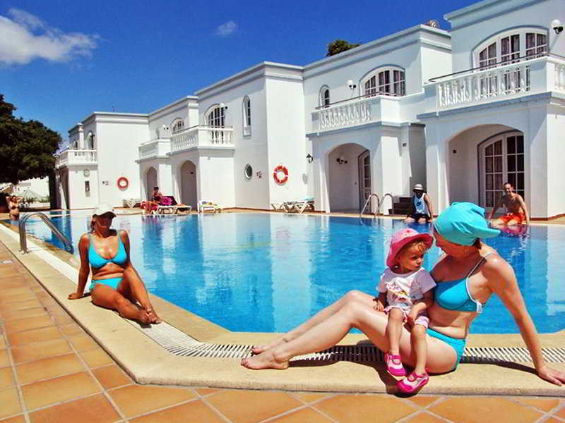 Apartamentos Corona Mar Пуерто дел Кармен Екстериор снимка
